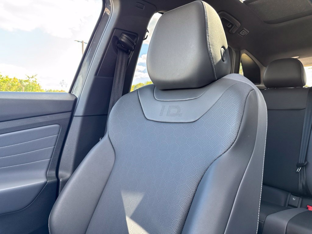 Used 2023 Volkswagen ID.4 S RWD image 22
