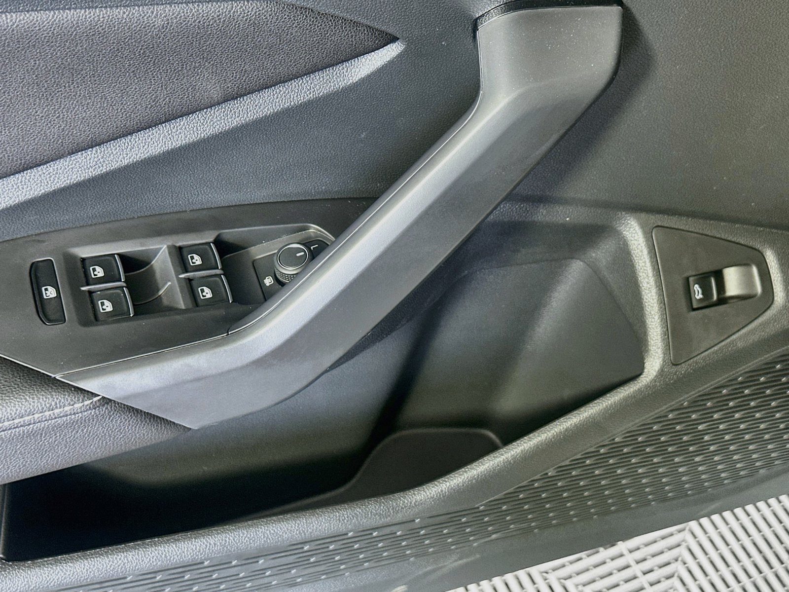 New 2027 Volkswagen Jetta Sport FWD image 17