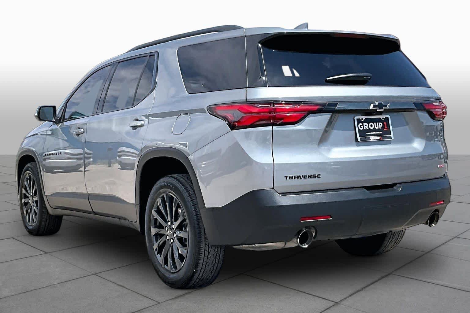 Used 2023 Chevrolet Traverse RS w/ LPO, Floor Liner Package FWD image 12