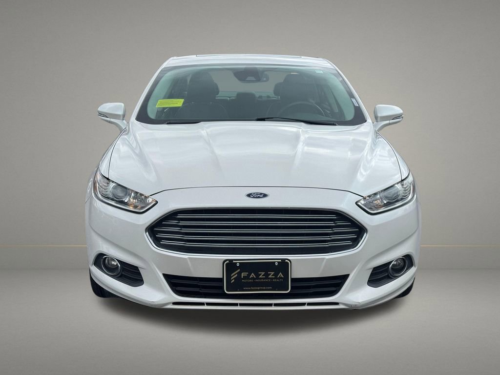 Used 2015 Ford Fusion SE w/ Equipment Group 202A FWD image 9