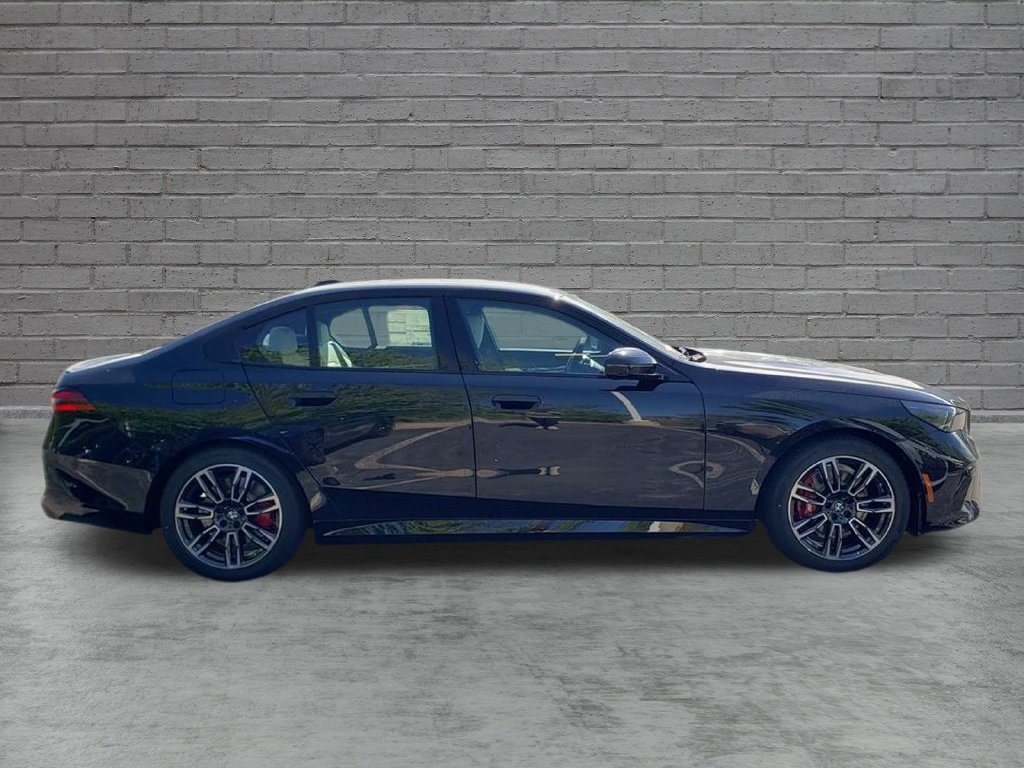 New 2027 BMW 530i xDrive w/ M Sport Package AWD/4WD image 3