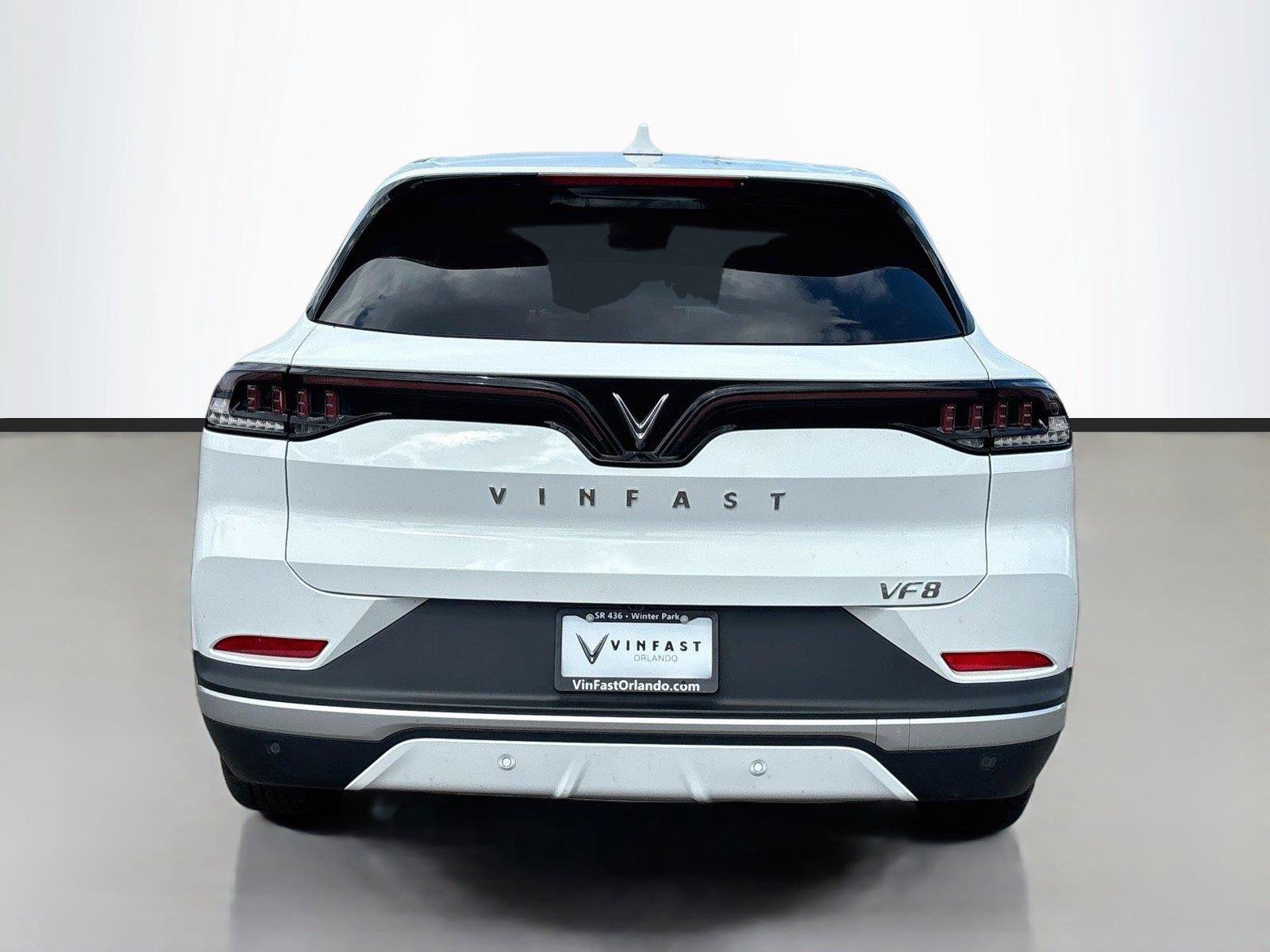 New 2027 VinFast VF 8 Eco AWD/4WD image 6