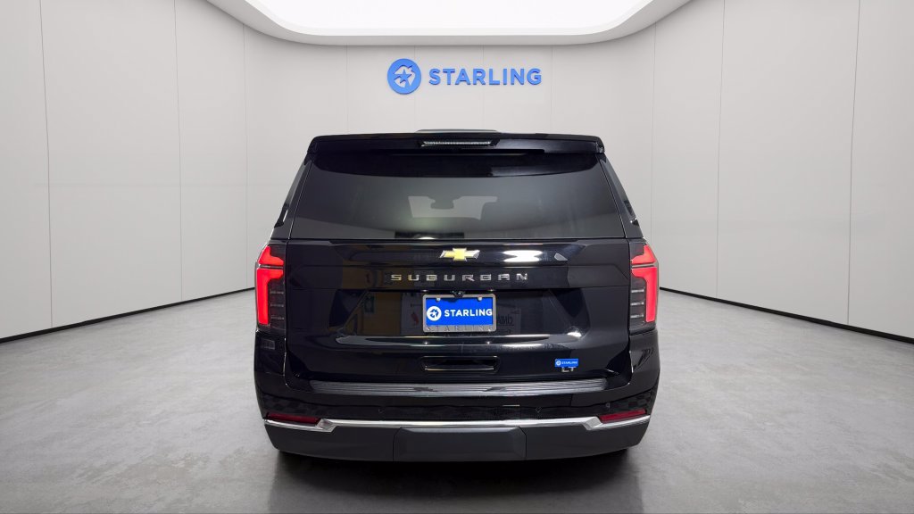 Used 2026 Chevrolet Suburban LT w/ Comfort Package AWD/4WD image 8