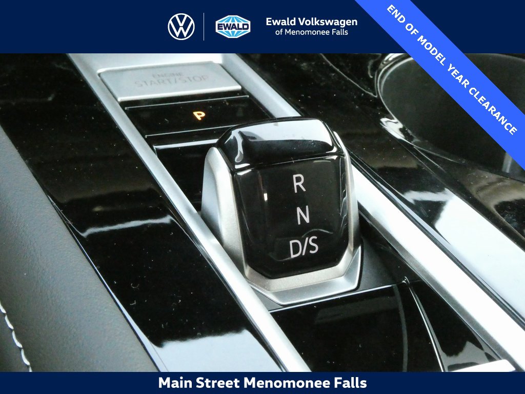 New 2025 Volkswagen Atlas Cross Sport SE image 13