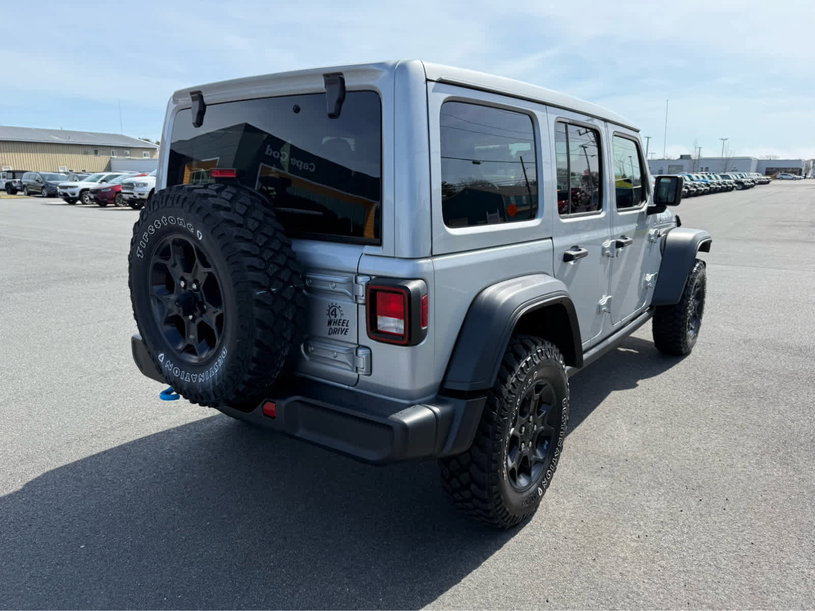 Used 2023 Jeep Wrangler Unlimited w/ Sun & Screen Package image 13