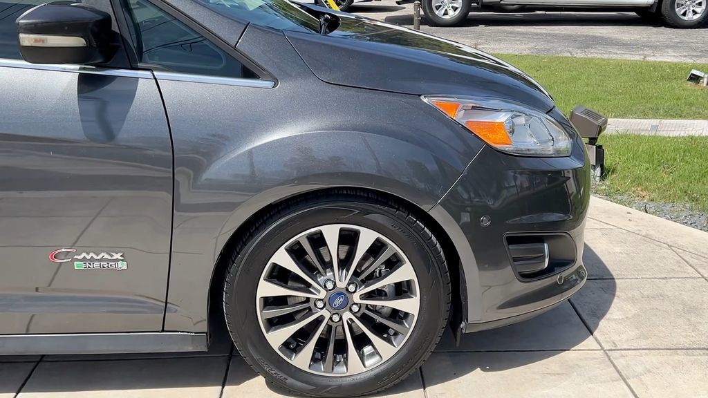 Used 2017 Ford C-MAX Energi Titanium w/ Equipment Group 501A image 11