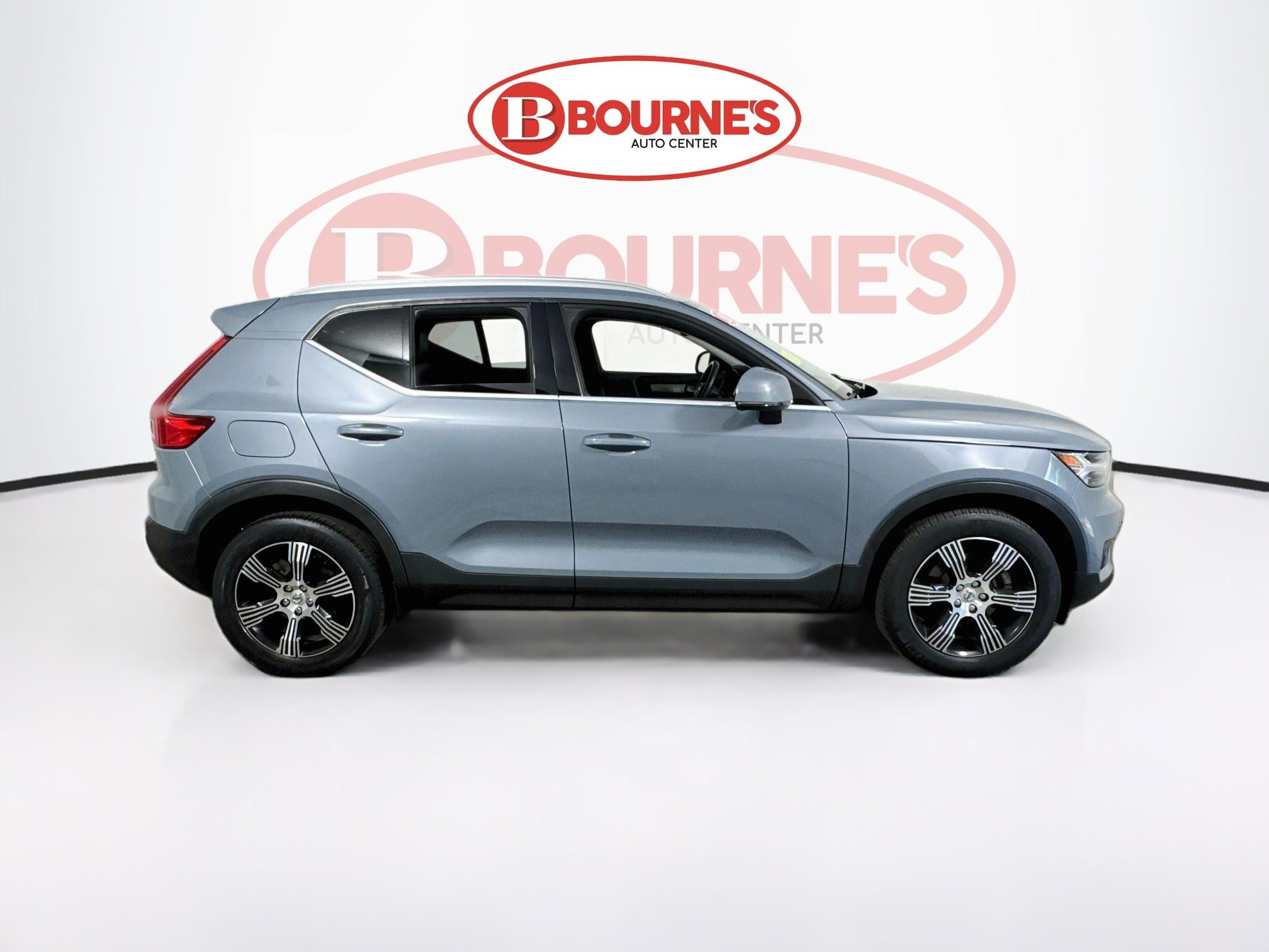 Used 2021 Volvo XC40 T5 Inscription w/ Protection Package Premier AWD/4WD image 12