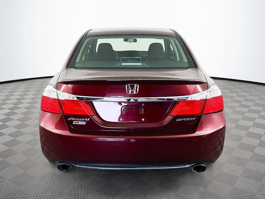 Used 2015 Honda Accord Sport image 9