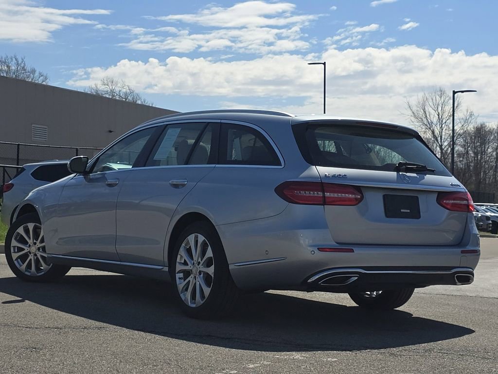 Used 2017 Mercedes-Benz E 400 4MATIC Wagon image 16
