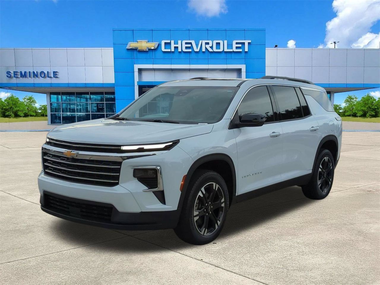 New 2027 Chevrolet Traverse LT w/ Sun and Wheel Package FWD image 2