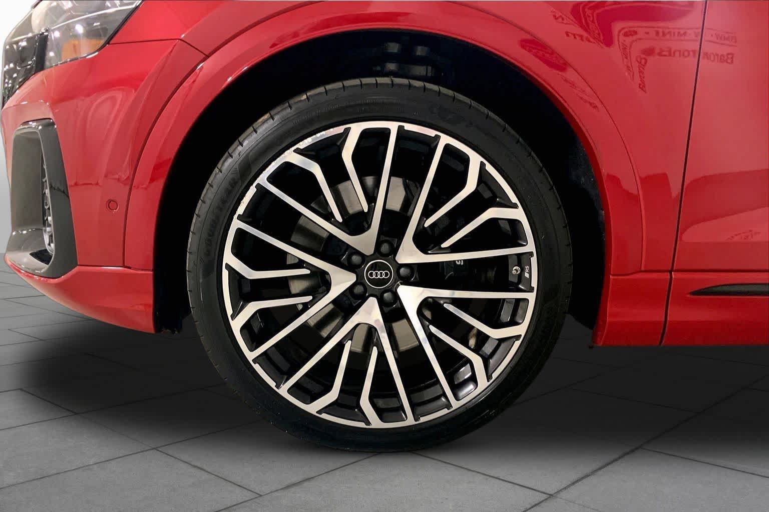 Used 2024 Audi SQ8 Premium Plus w/ 23" Wheel Package AWD/4WD image 19