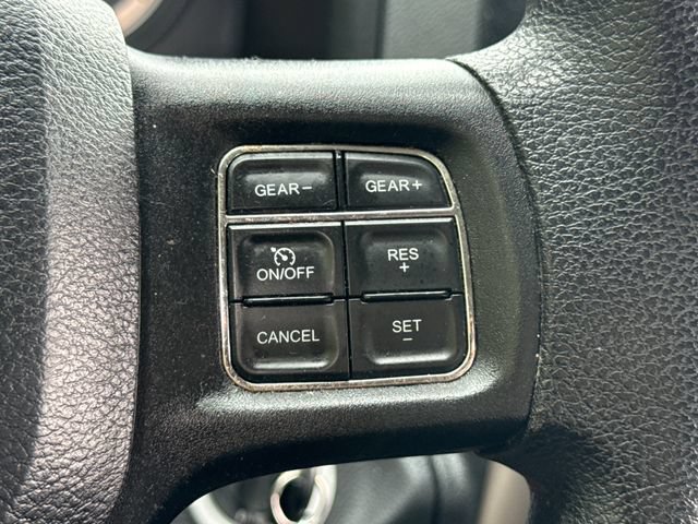 Used 2016 RAM 1500 Classic SLT AWD/4WD image 36
