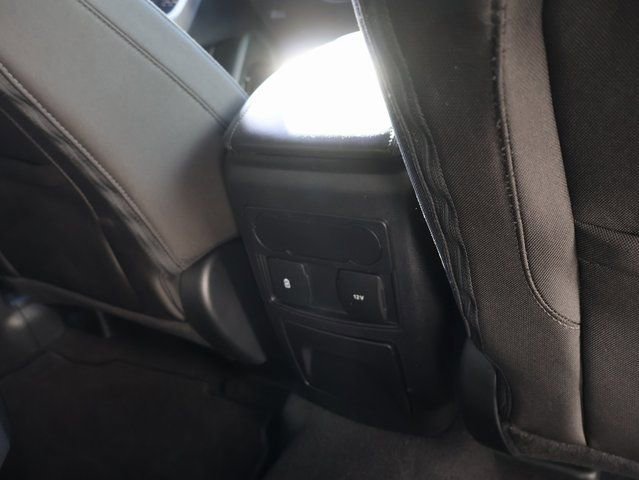 Used 2023 Ford Explorer XLT image 16