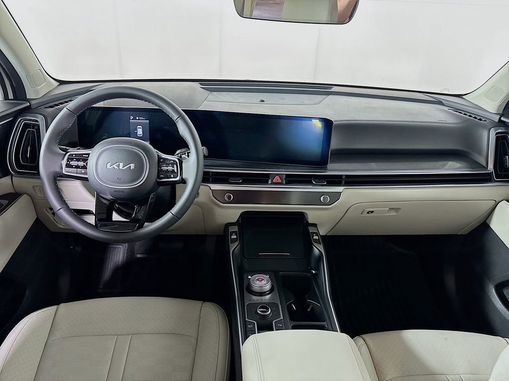New 2025 Kia Sorento EX image 13