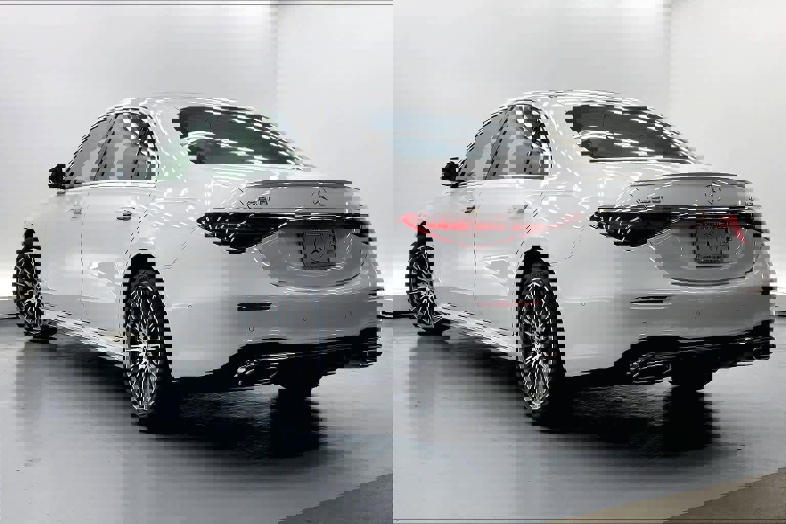 New 2026 Mercedes-Benz S 580 4MATIC Sedan image 5