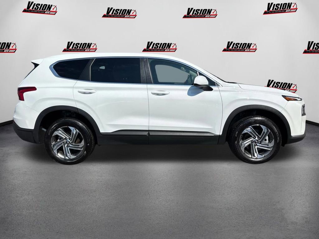 Certified 2023 Hyundai Santa Fe SE AWD/4WD image 4