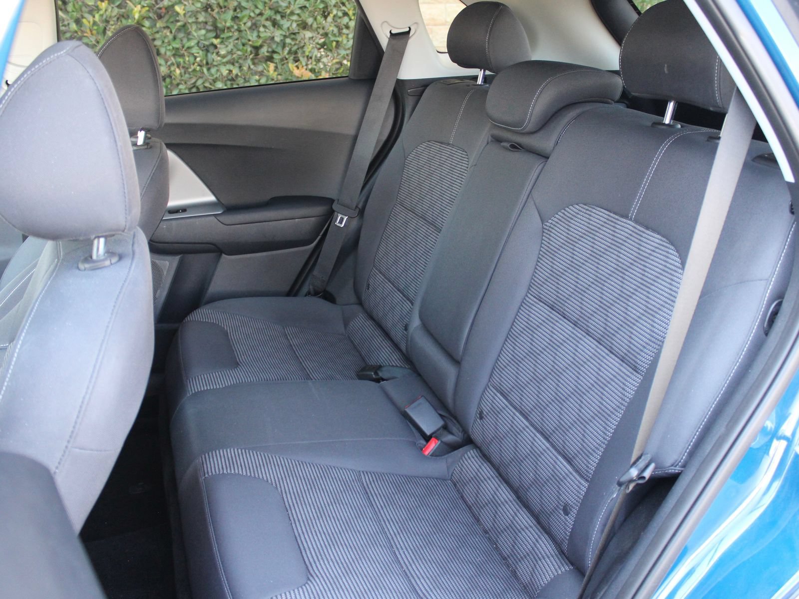Used 2019 Kia Niro LX FWD image 30