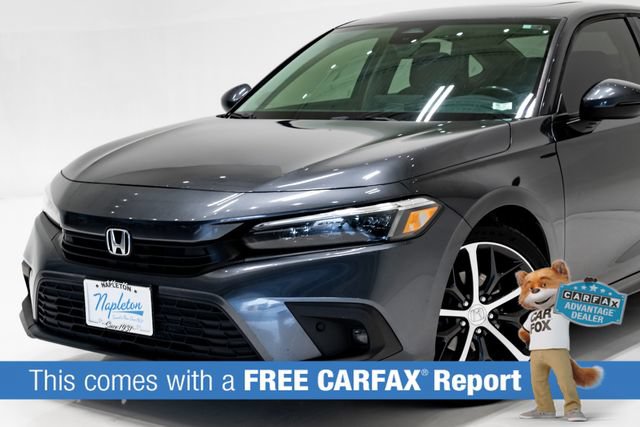 Used 2022 Honda Civic Touring image 2