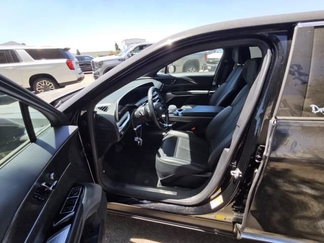Used 2024 Cadillac Lyriq Luxury w/ LPO, Floor Liner Package RWD image 6
