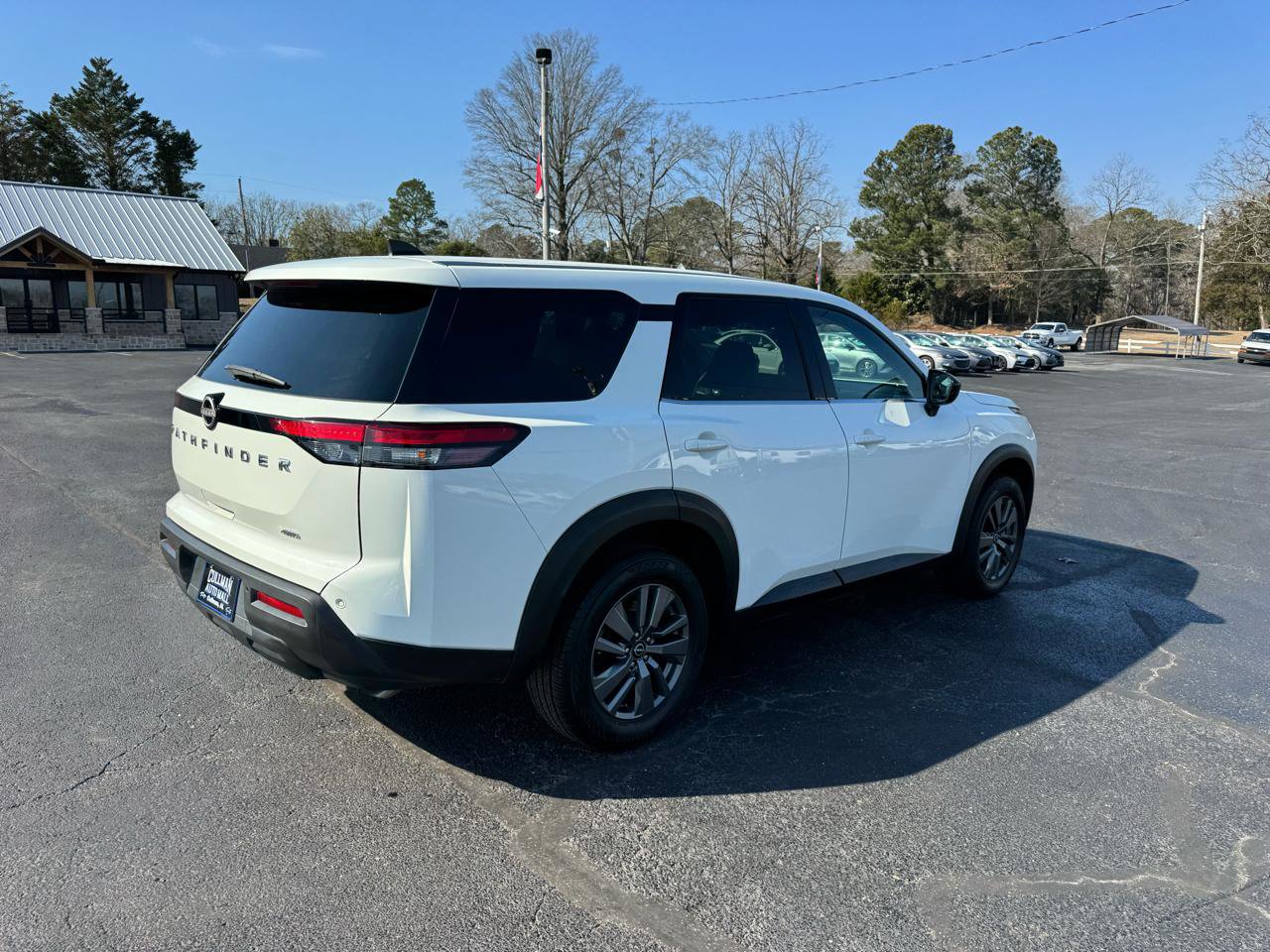 Used 2023 Nissan Pathfinder S AWD/4WD image 6