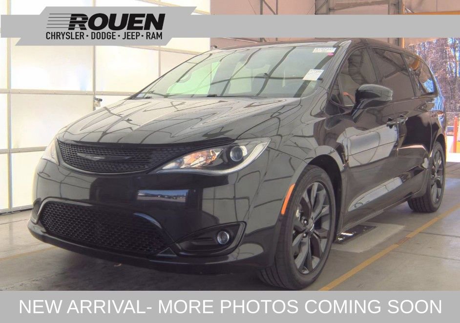 Used 2019 Chrysler Pacifica Touring Plus w/ S Appearance Package