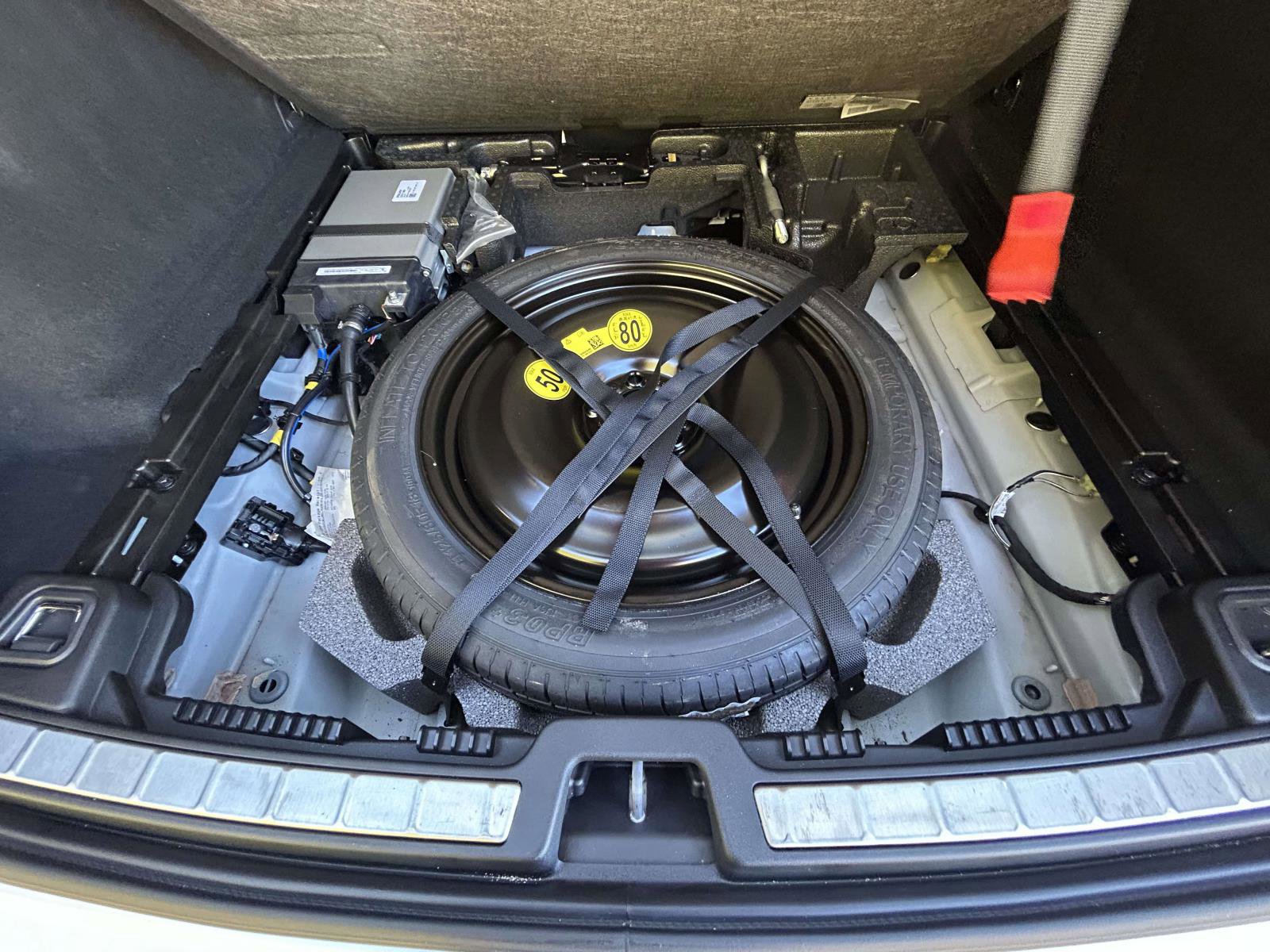 Certified 2023 Volvo XC60 B5 Plus w/ Climate Package image 18