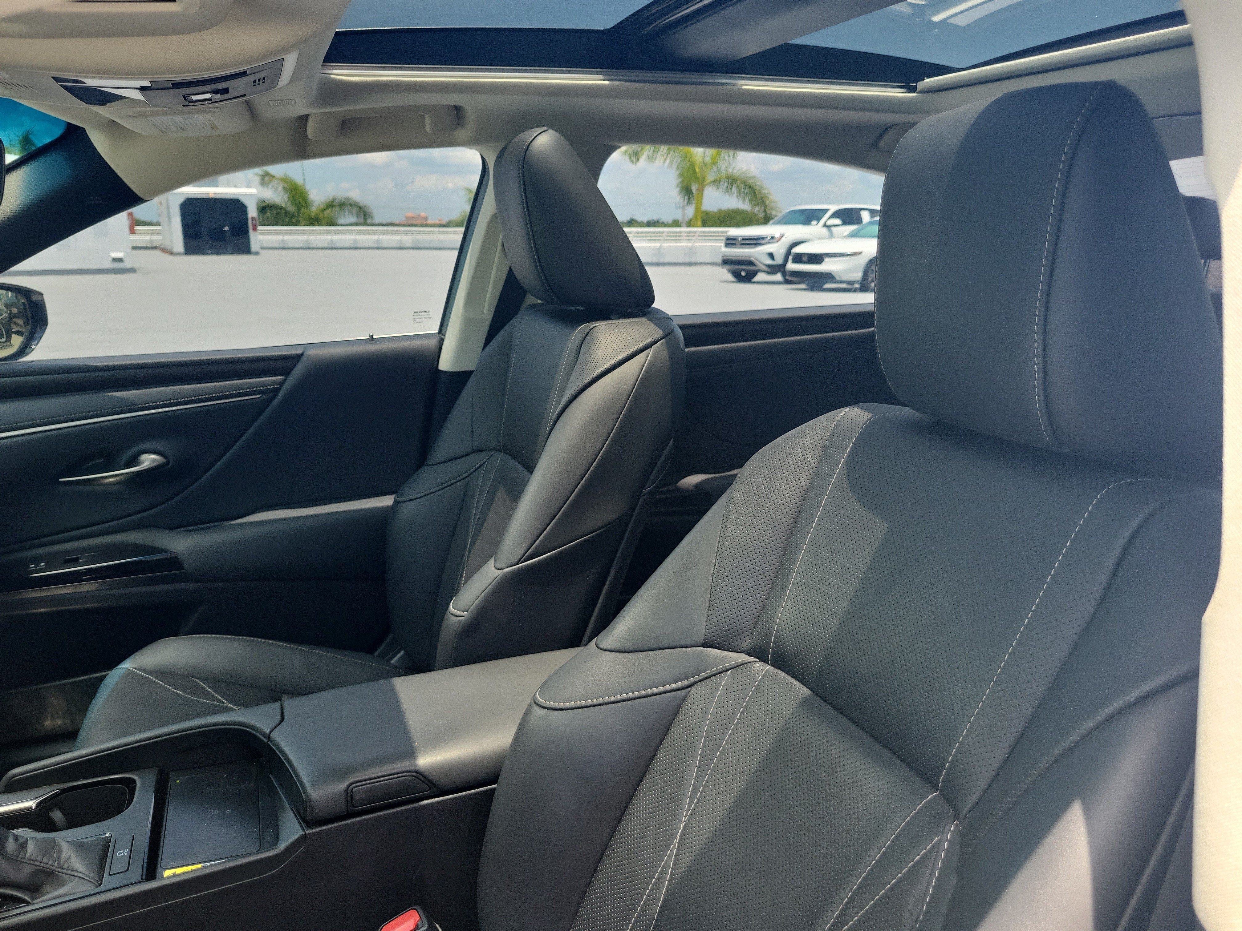 Certified 2024 Lexus ES 350 w/ Technology Package FWD image 21