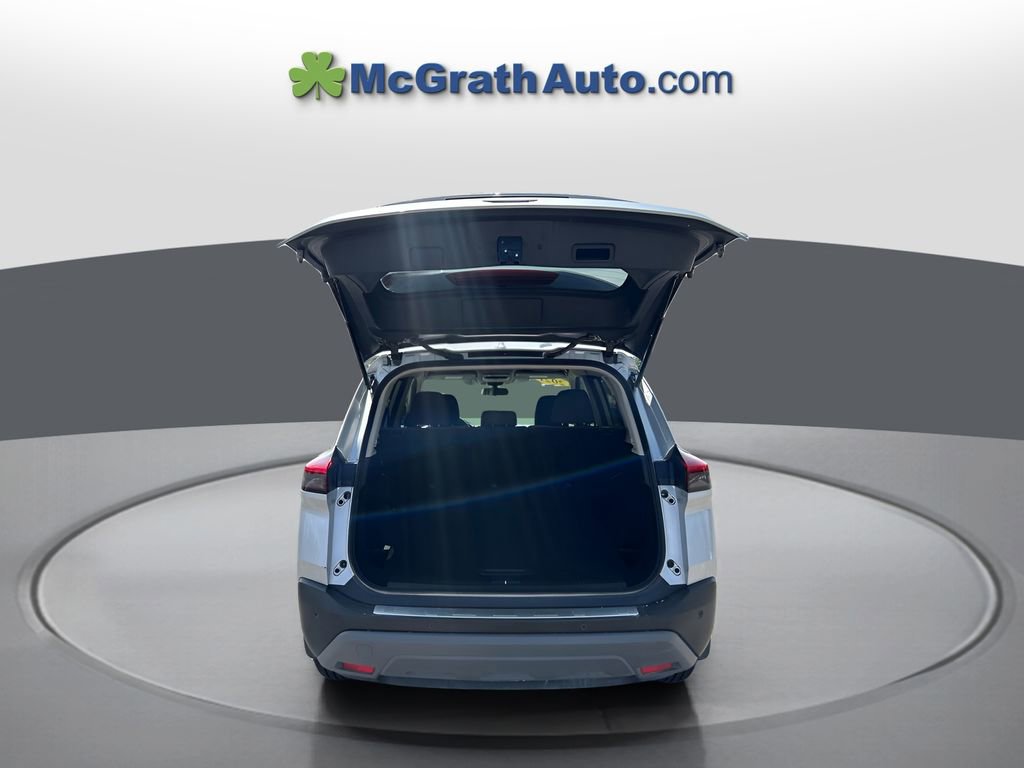 Used 2021 Nissan Rogue SV image 25