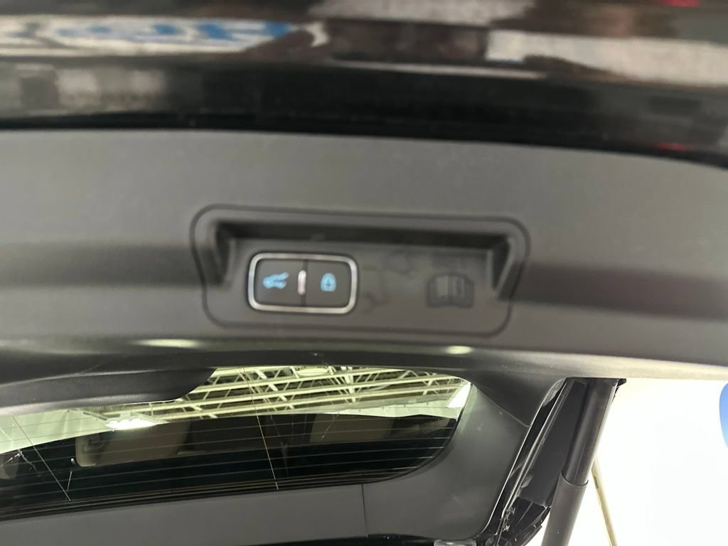 Used 2023 Ford Explorer 4WD image 17