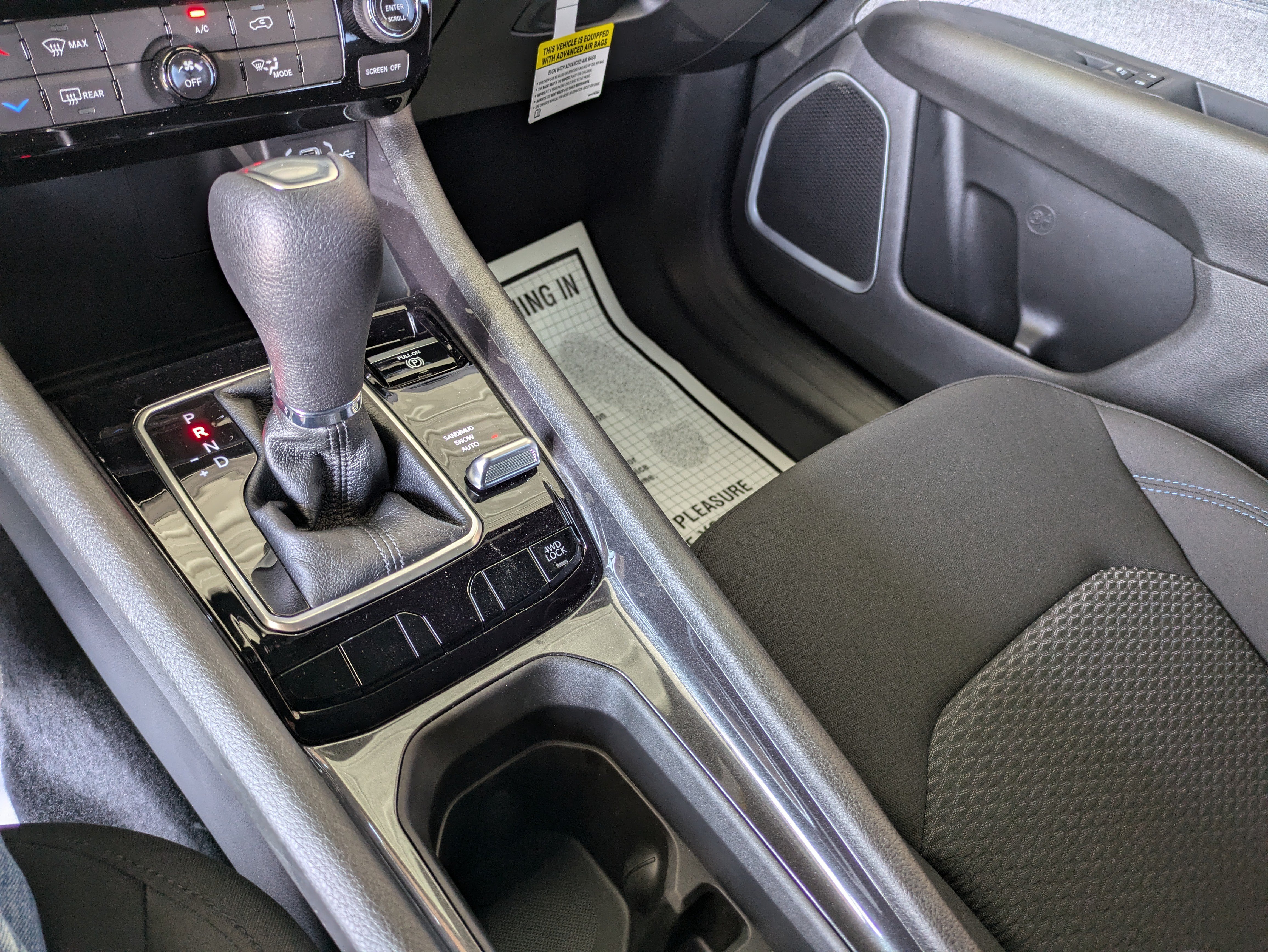 New 2025 Jeep Compass Sport AWD/4WD image 21