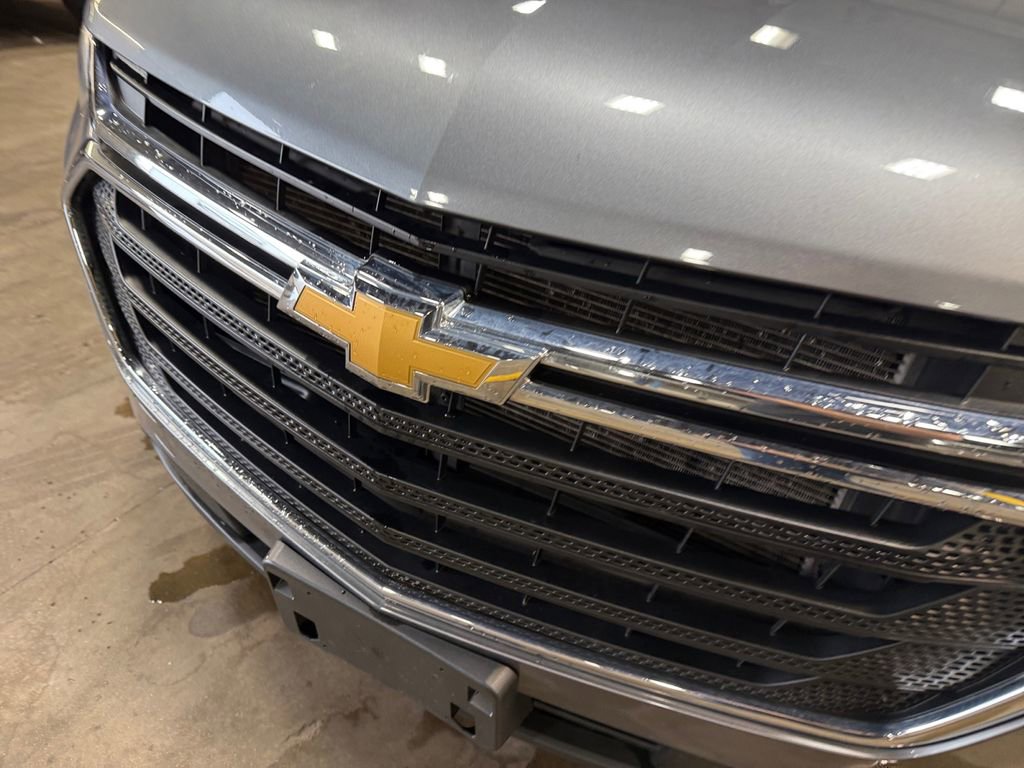 Used 2021 Chevrolet Traverse LS AWD/4WD image 31
