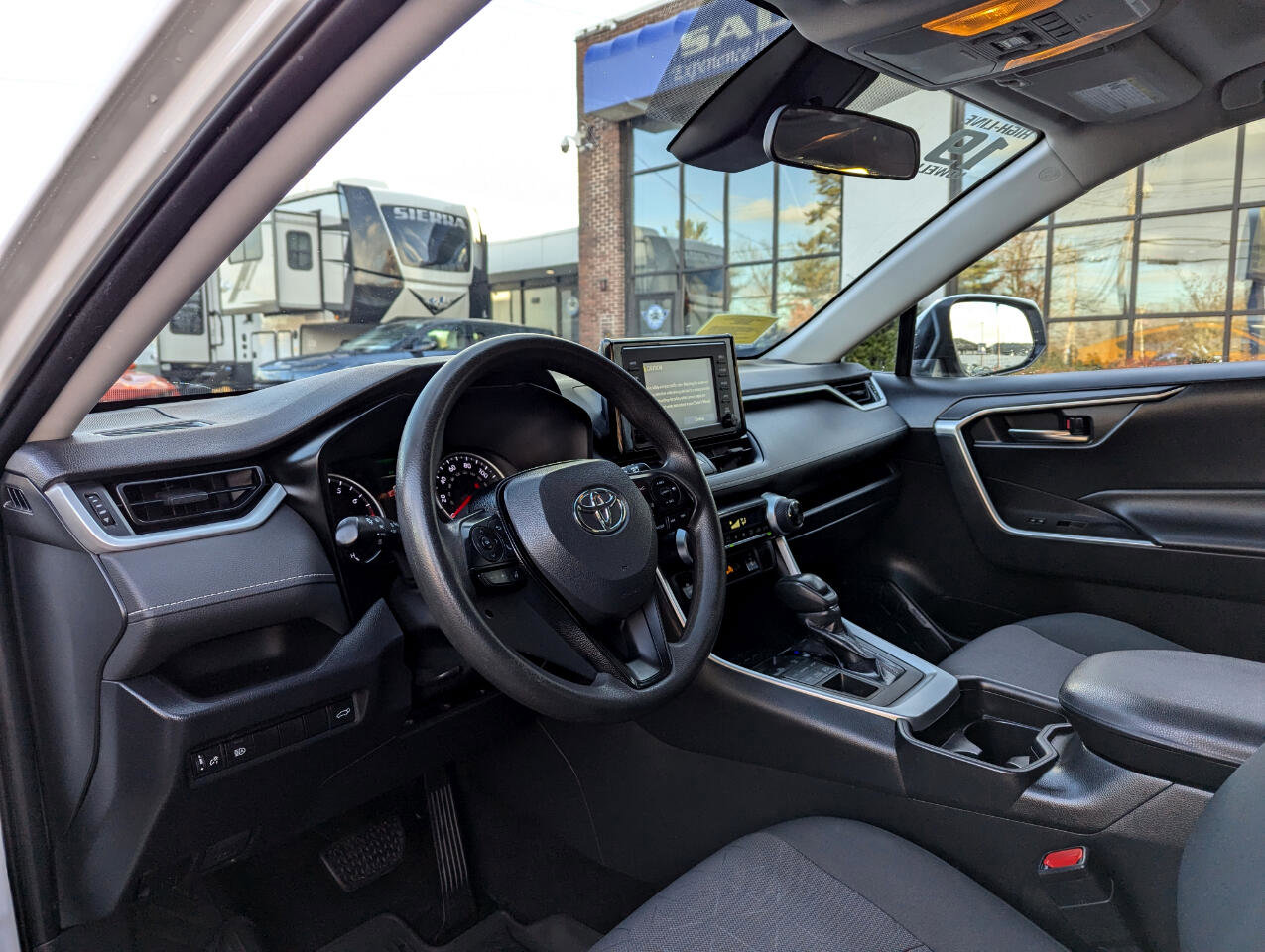 Used 2019 Toyota RAV4 XLE w/ Convenience Package image 13