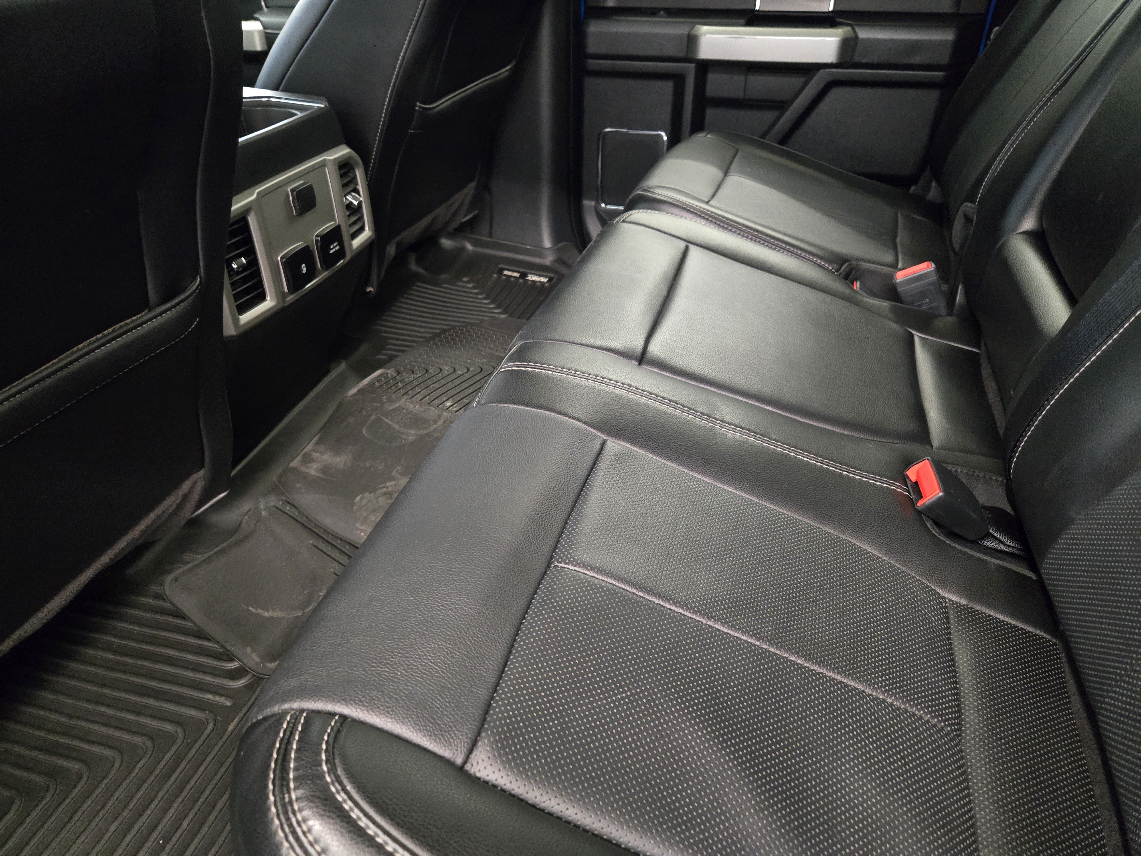 Certified 2019 Ford F150 Lariat AWD/4WD image 30