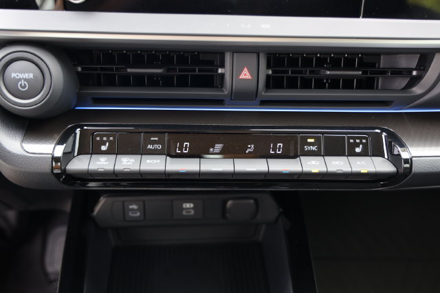 New 2027 Toyota Prius FWD image 20