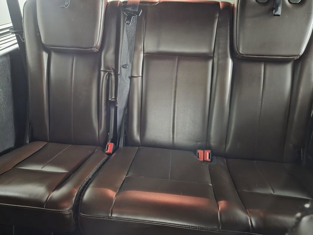 Used 2016 Ford Expedition EL Platinum image 28