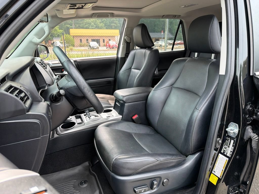 Used 2024 Toyota 4Runner Limited AWD/4WD image 20