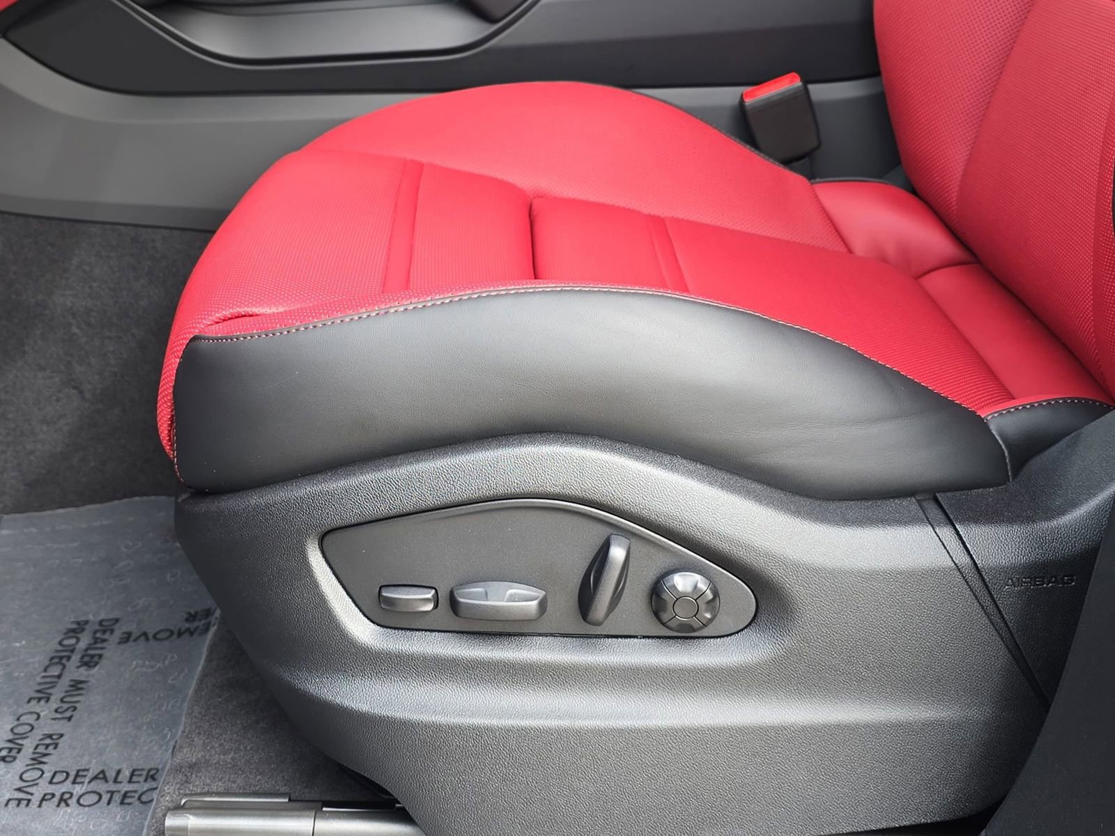 New 2026 Porsche Cayenne S image 22