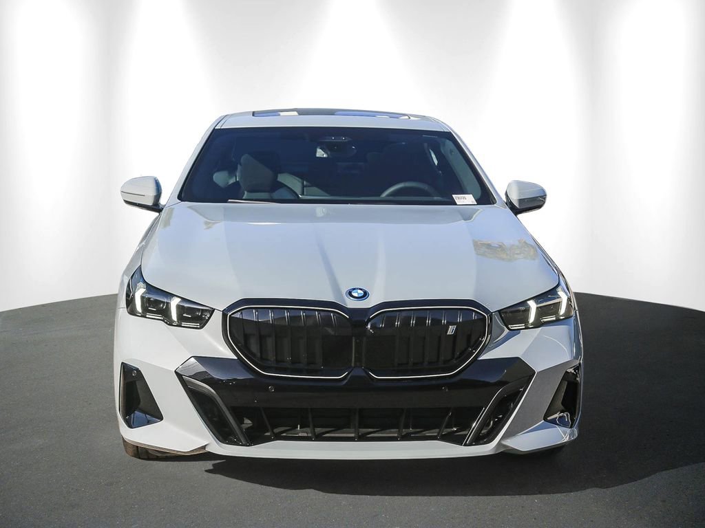 New 2027 BMW i5 eDrive40 RWD image 2