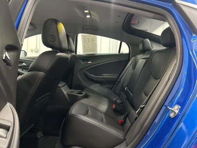 Used 2018 Chevrolet Volt Premier w/ Driver Confidence II Package FWD image 11