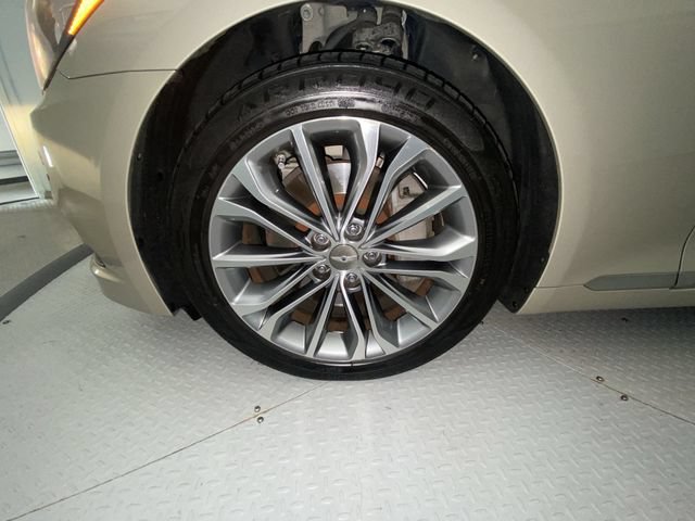 Used 2015 Hyundai Genesis 3.8 RWD image 10