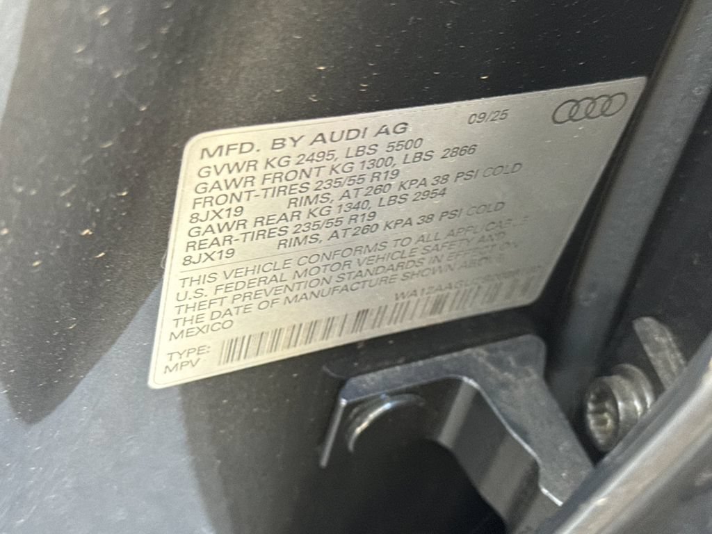 Certified 2025 Audi Q5 Premium AWD/4WD image 41