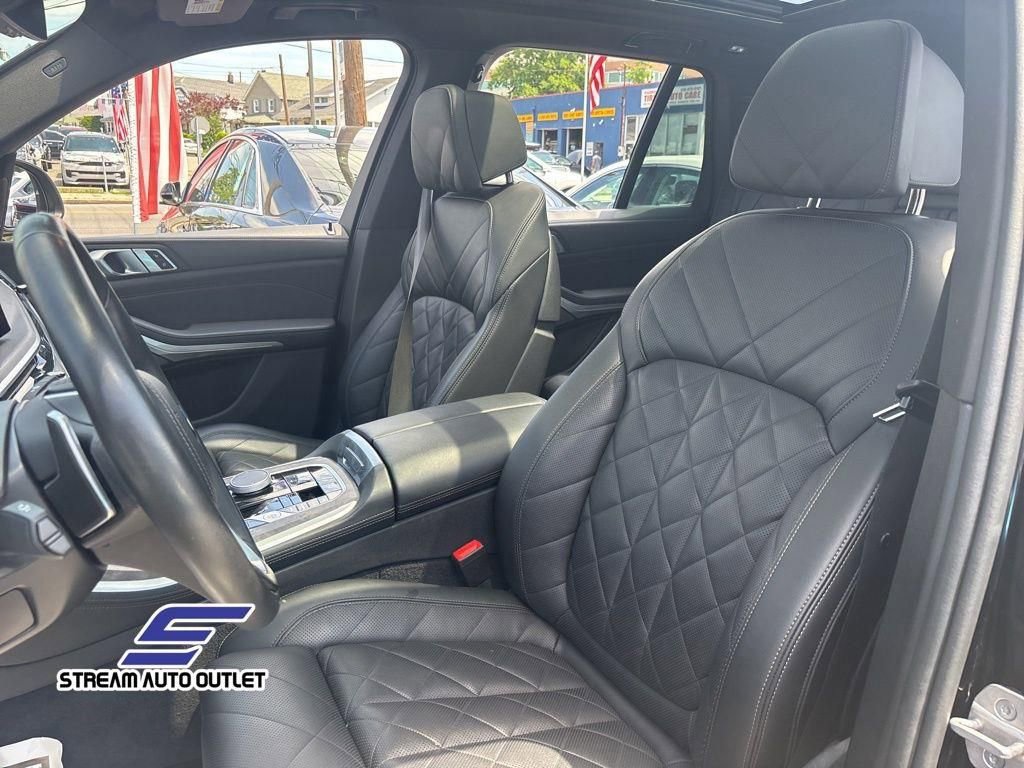 Used 2024 BMW X5 xDrive40i w/ Premium Package image 25