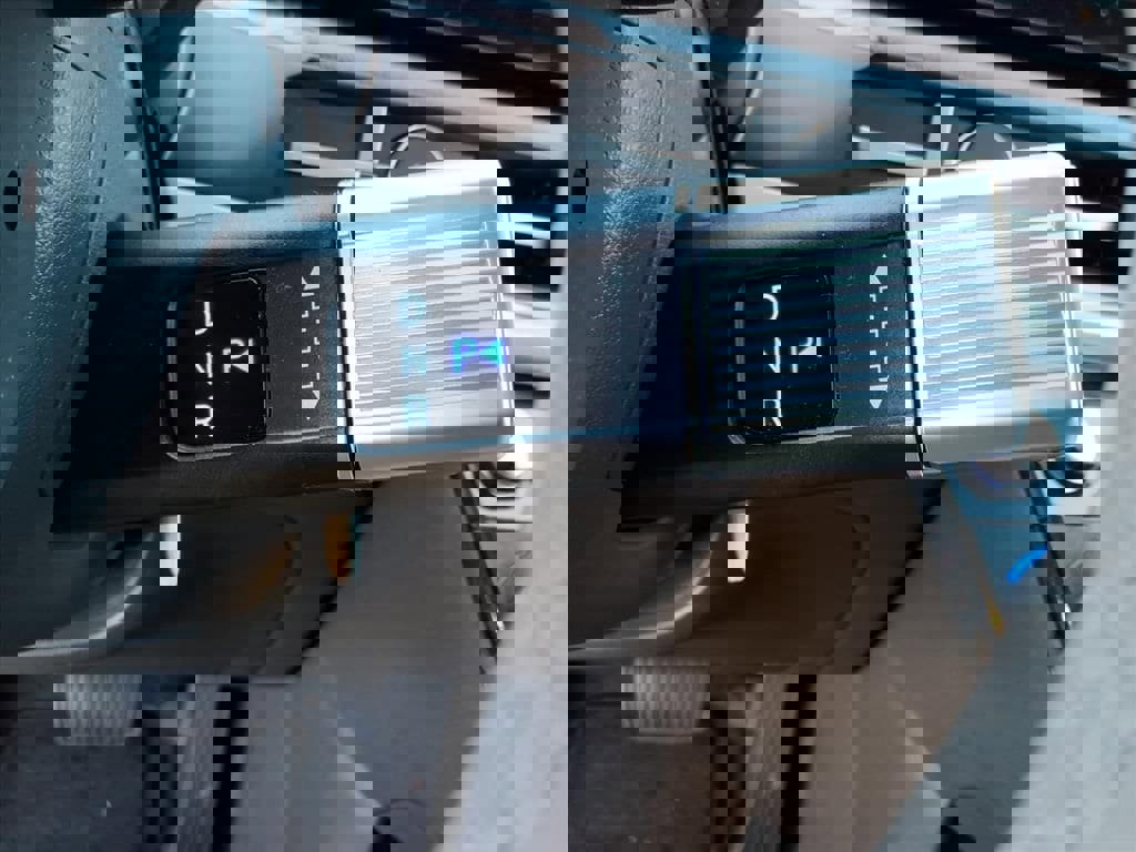 Certified 2024 Hyundai Santa Fe SEL image 11