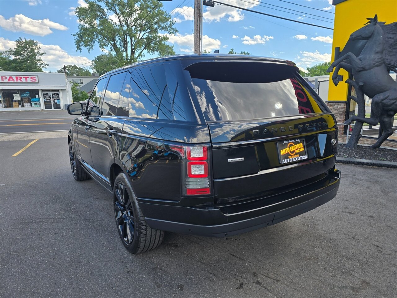Used 2016 Land Rover Range Rover Supercharged AWD/4WD image 2
