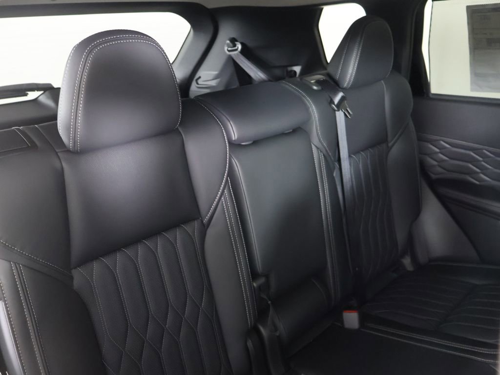 New 2026 Mitsubishi Outlander SEL image 38