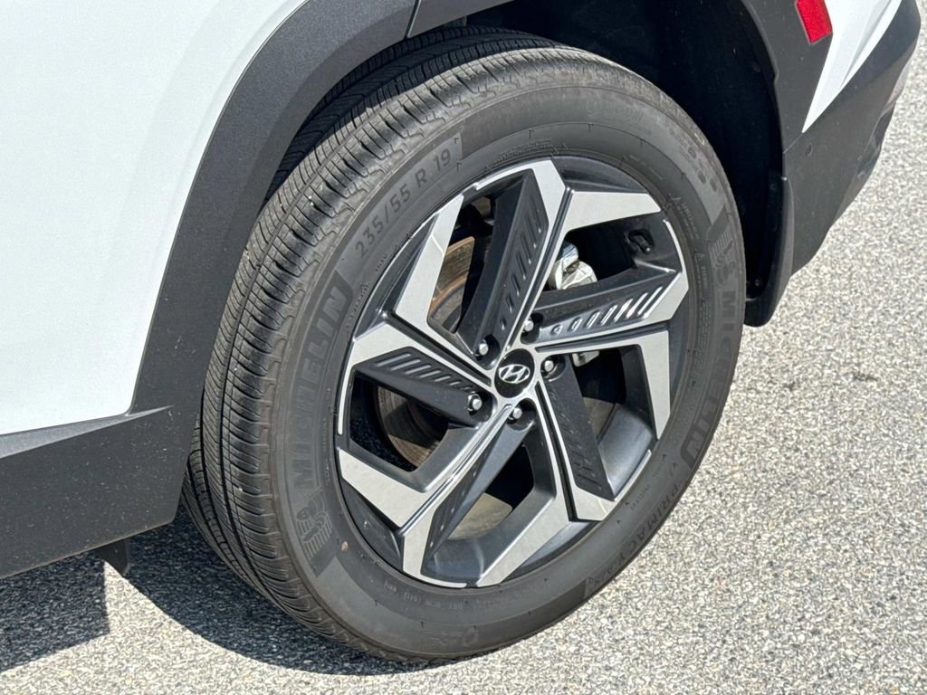 Used 2024 Hyundai Tucson Limited image 29