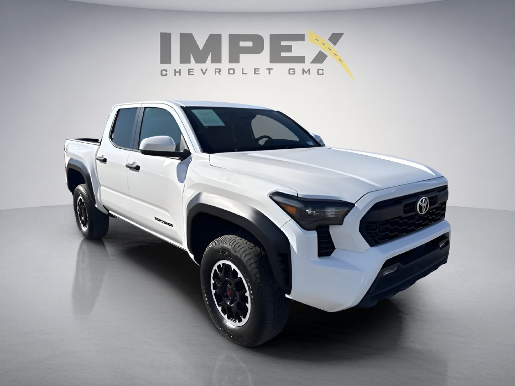 Used 2024 Toyota Tacoma TRD Off-Road AWD/4WD image 7