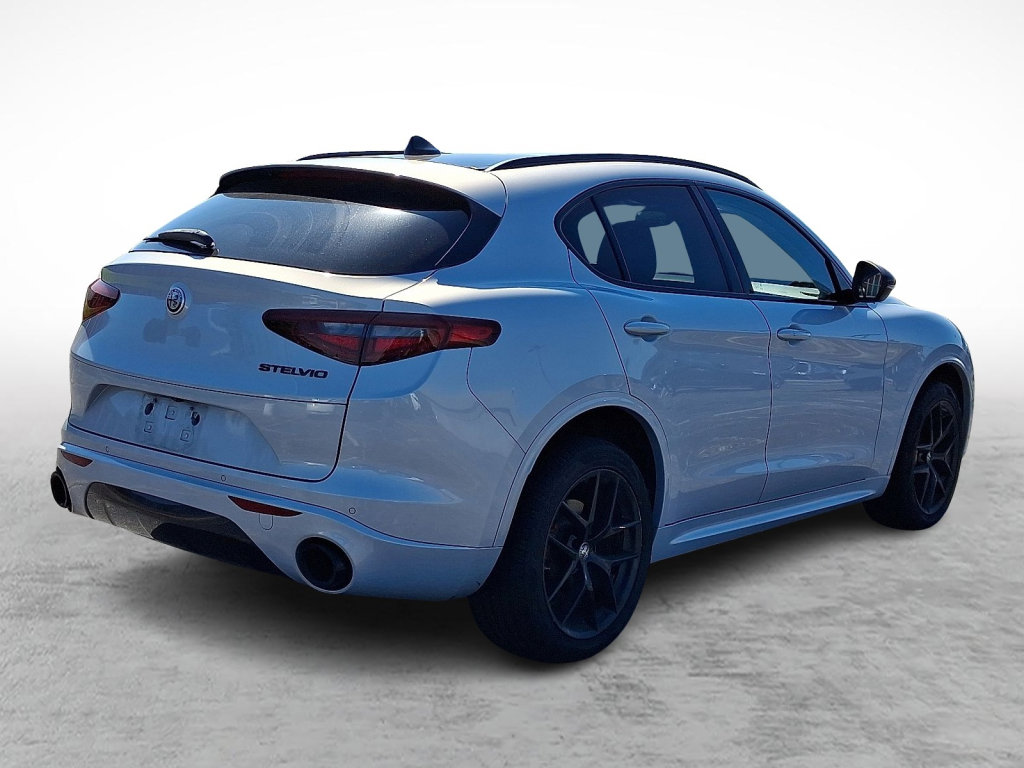 Used 2020 Alfa Romeo Stelvio Sport w/ Quick Order Package 22K Sport image 5