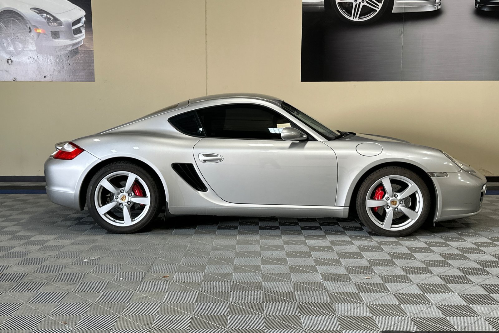 Used 2007 Porsche Cayman S RWD image 3
