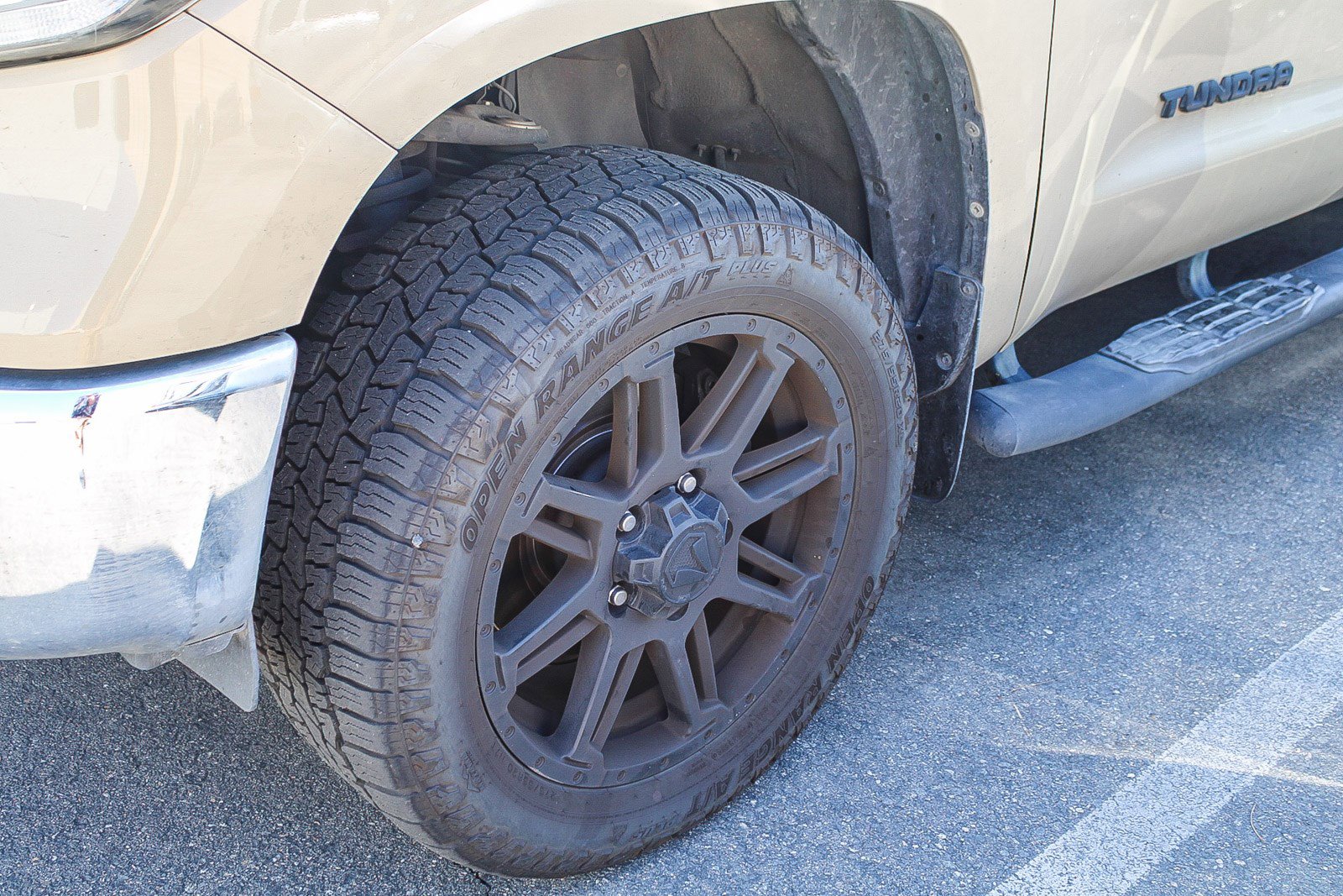 Used 2019 Toyota Tundra SR5 w/ SR5 Upgrade Package image 11